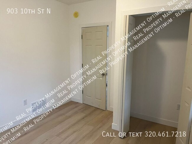 Building Photo - 903 10th St N