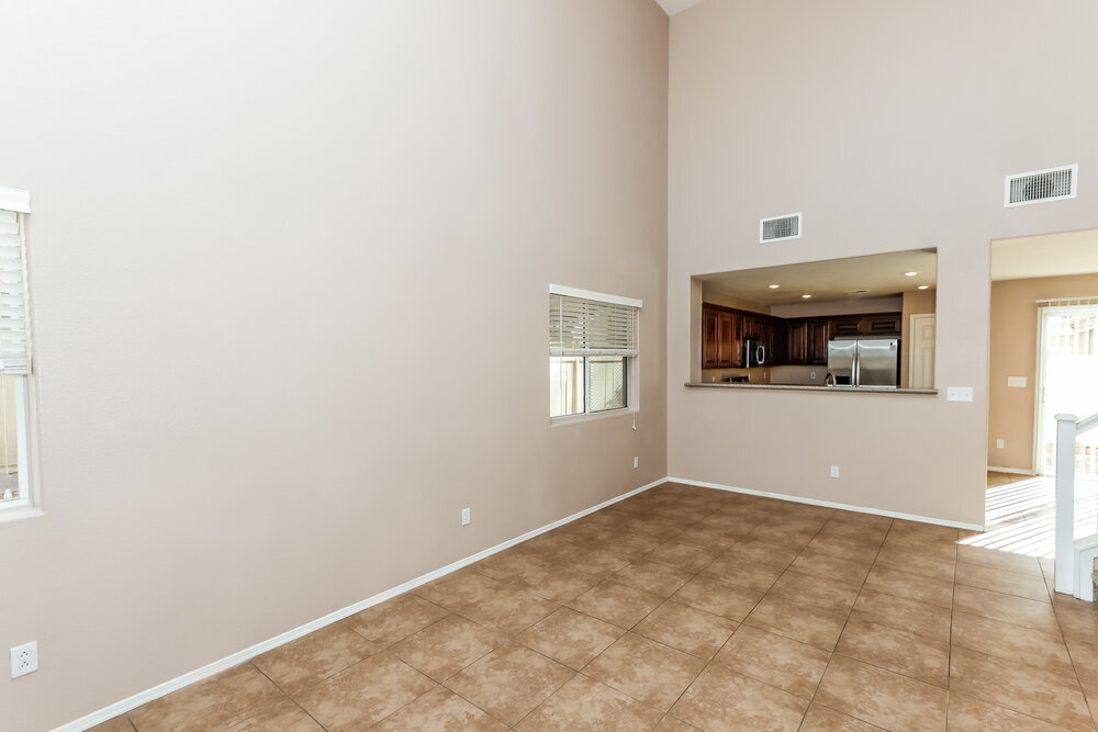 Building Photo - 970 Medina De Leon Ave