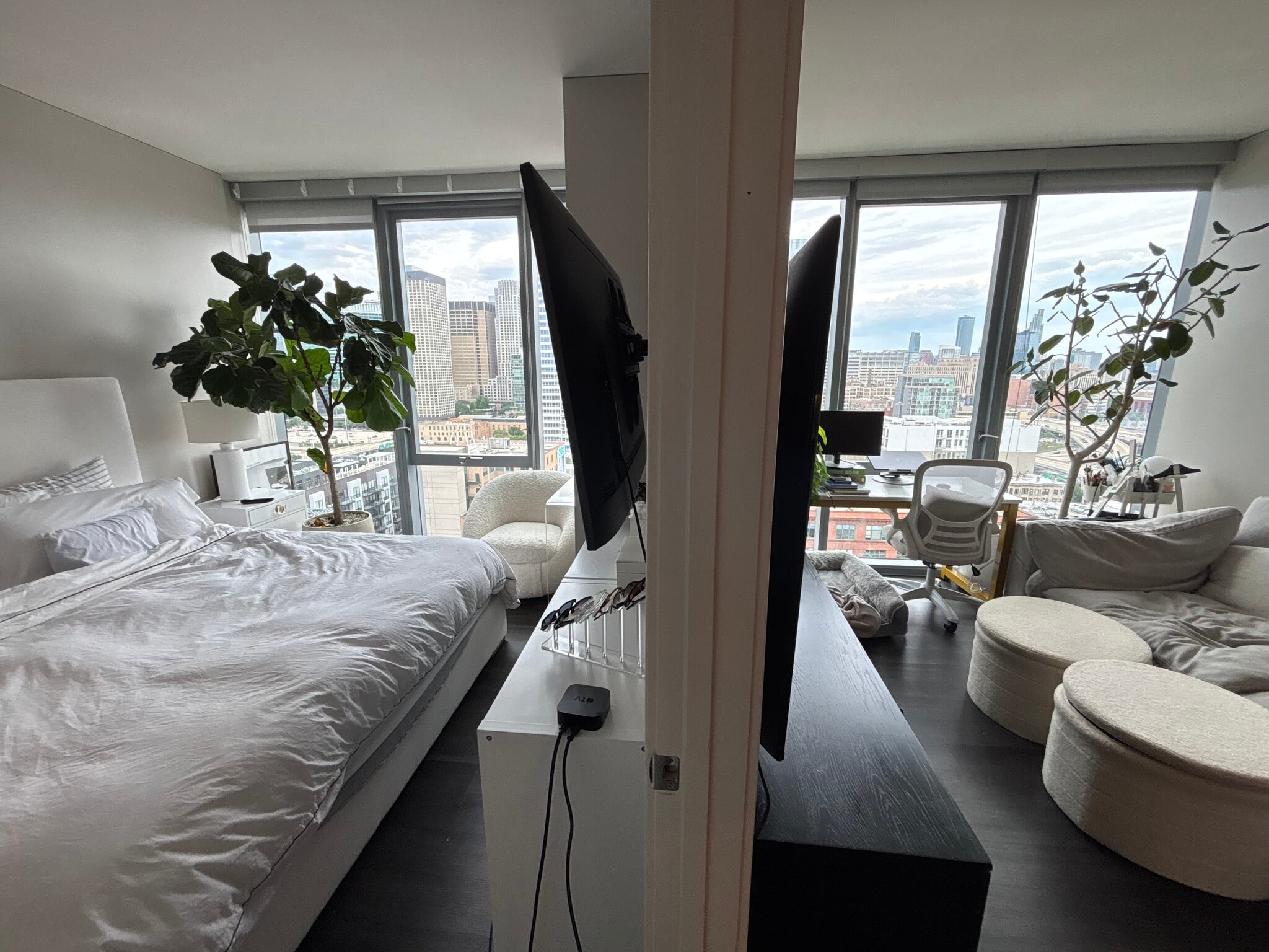 Building Photo - 229 S Peoria St