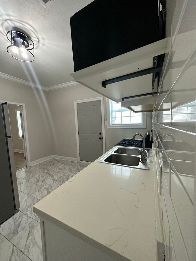 Building Photo - Rental in Bayou St. John Neighborhood