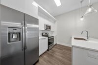 Building Photo - 121 34th St