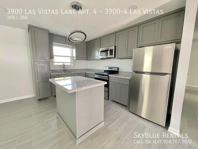 Building Photo - 3900 Las Vistas Ln