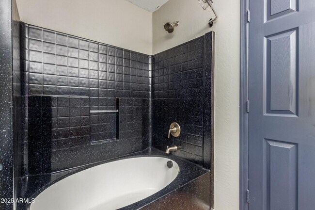 Building Photo - 1837 S 217th Ave