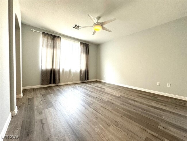 Building Photo - 10668 Oak Apple Ave