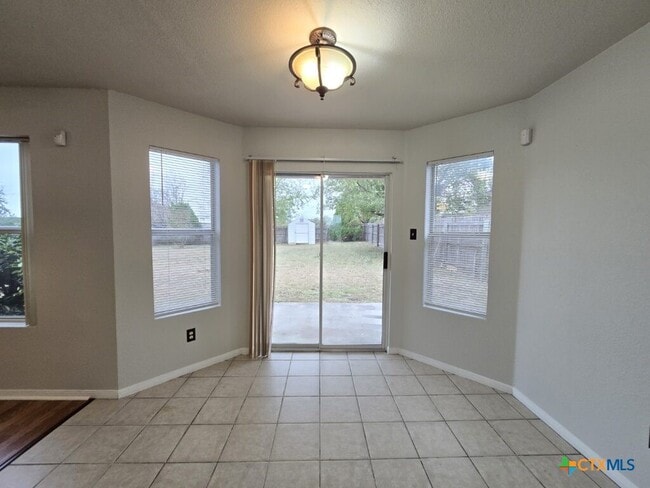 Building Photo - 4407 Paintbrush Dr