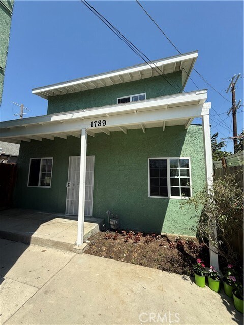 Primary Photo - 1789 W 37th Dr