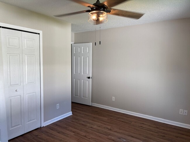 Building Photo - 116 Wax Myrtle Ct