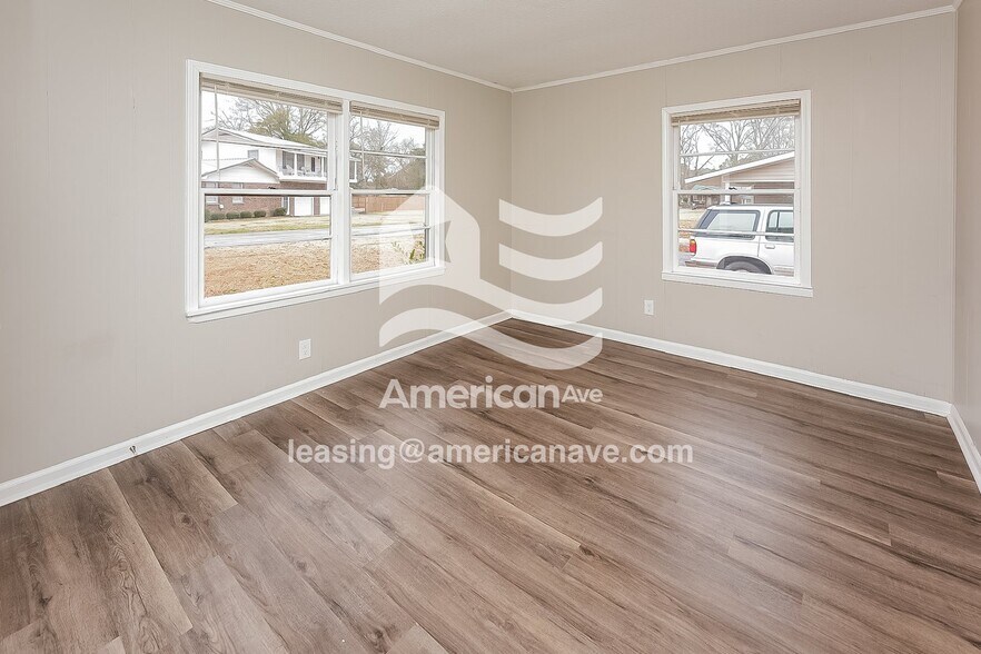 Building Photo - 1134 Lovely Ln