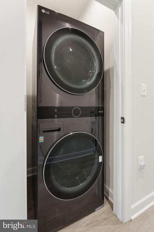 Building Photo - 2818 Dart Dr