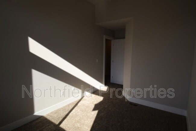 Building Photo - 4857 100th St NE