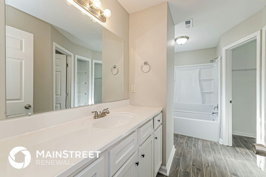 Building Photo - 5377 Ragan Ridge Dr