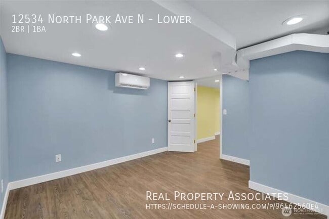 Building Photo - 12534 N Park Ave N