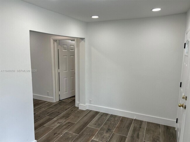 Building Photo - 261 NW 49th St