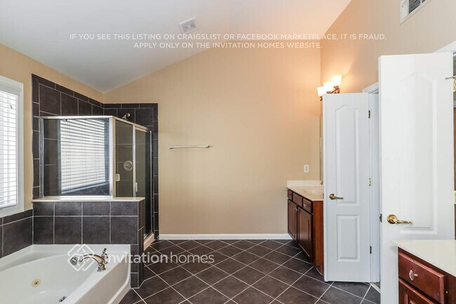 Building Photo - 660 Fullier Cir SW