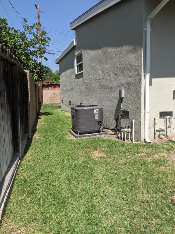 Building Photo - 15411 Fernview St