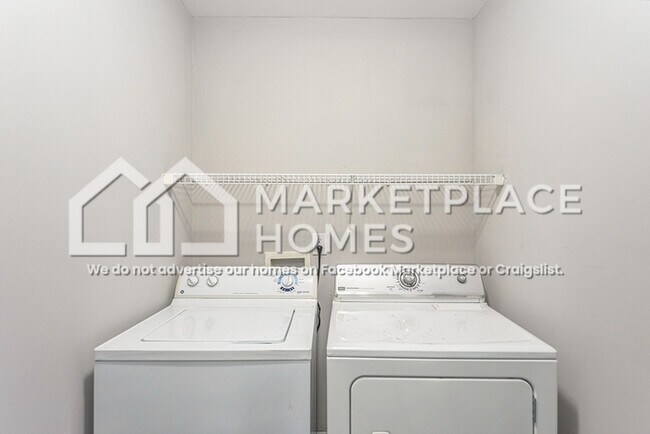 Building Photo - 2115 Willow Glenn Dr