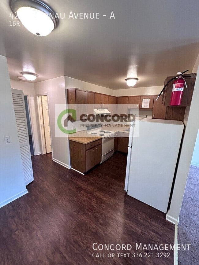 Building Photo - 4202 Bernau Ave