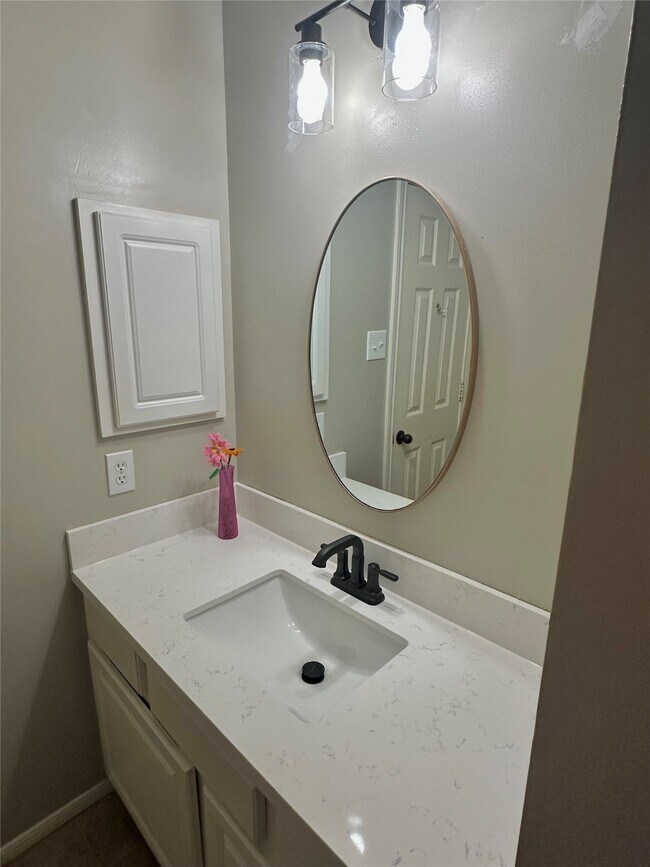 Building Photo - 6919 S Gold River Cir