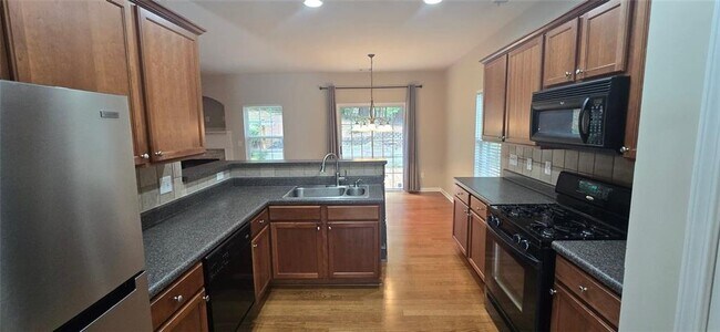 Building Photo - 326 Tuggle Ct