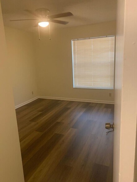 Building Photo - 9905 Pineapple Tree Dr