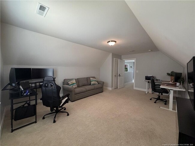 Building Photo - 68 Spruce Holw Cir