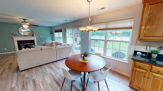 Building Photo - 100 Pinyon Pines