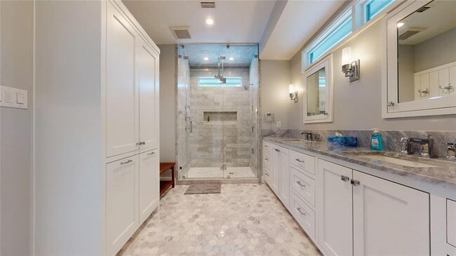 Building Photo - 3102 Foxfire Dr
