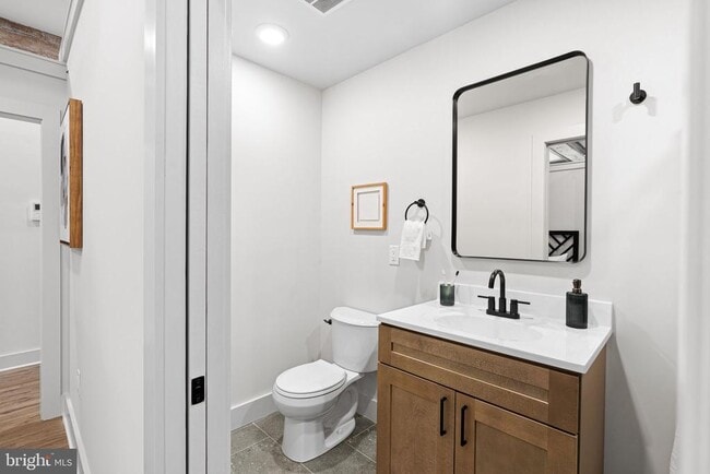 Building Photo - 201 Leverington Ave