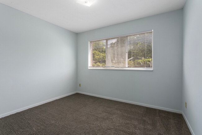 Building Photo - 8702 Wornall Rd