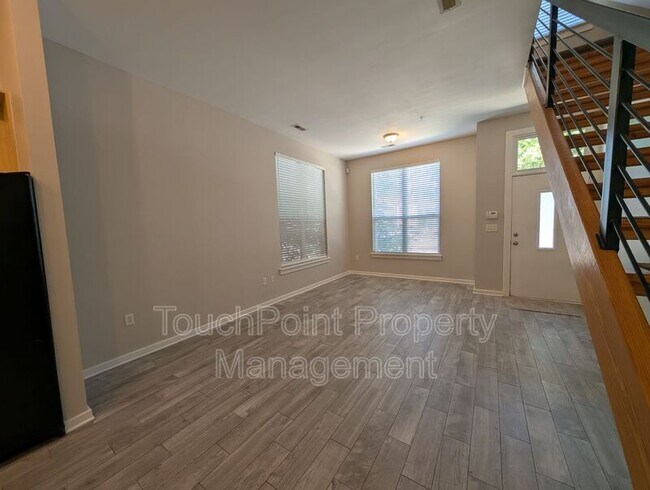Building Photo - 1020 E 36th St