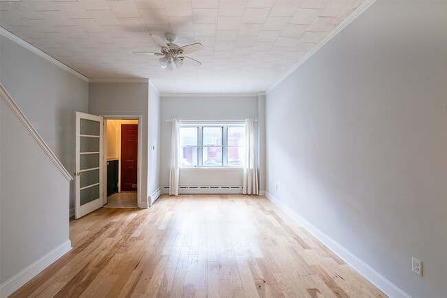 Building Photo - Three Bed East Passyunk Crossing Home