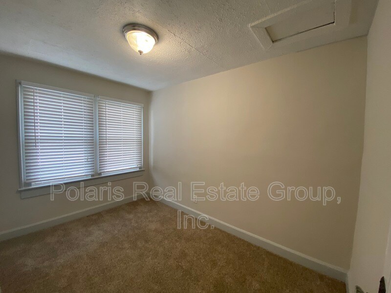 Building Photo - 1102 N Emerson Ave