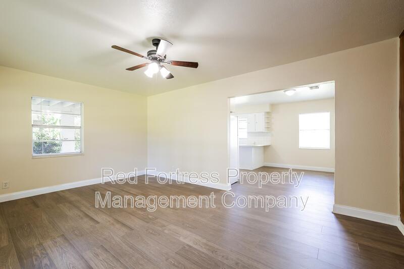 Building Photo - 4555 Jersey Rd