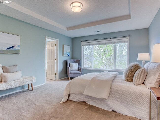 Building Photo - Sought after Remington 4bed 2.5bath with Lots of Yard Space!