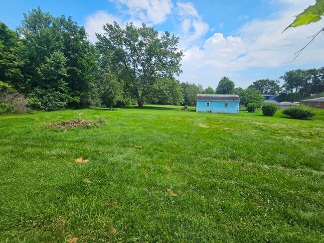 Building Photo - 7056 Osage Rd