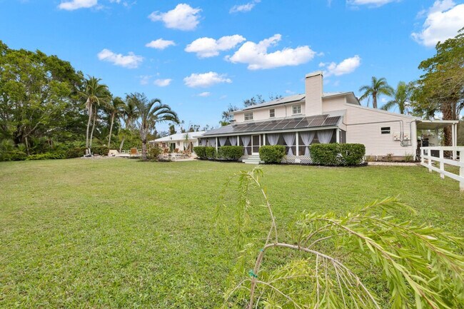 Building Photo - 15100 Sweetwater Ct