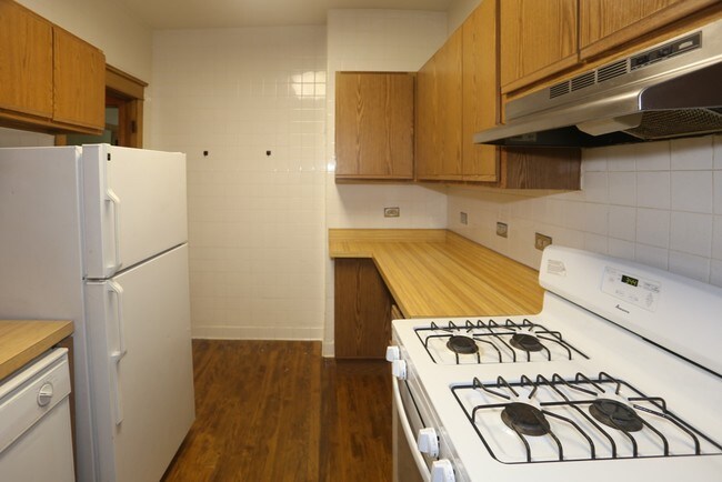 Building Photo - N. Racine