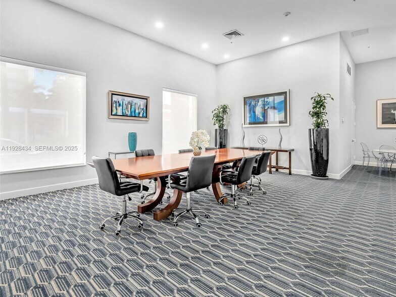 Building Photo - 18800 NE 29th Ave