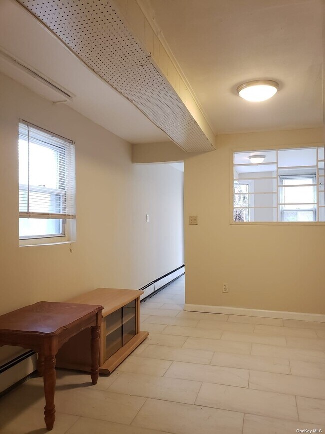Building Photo - 22-13 41st St