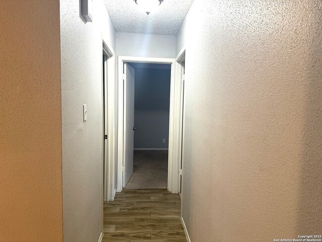 Building Photo - 10015 Amber Field Dr