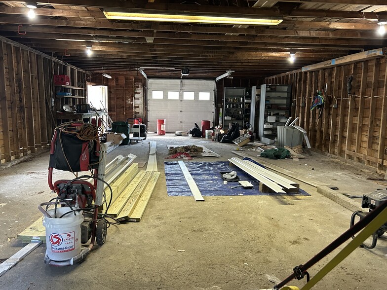 Building Photo - 11 Cote Cir