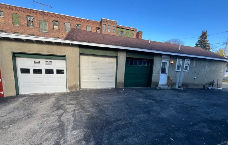 Building Photo - 2 Leonard St