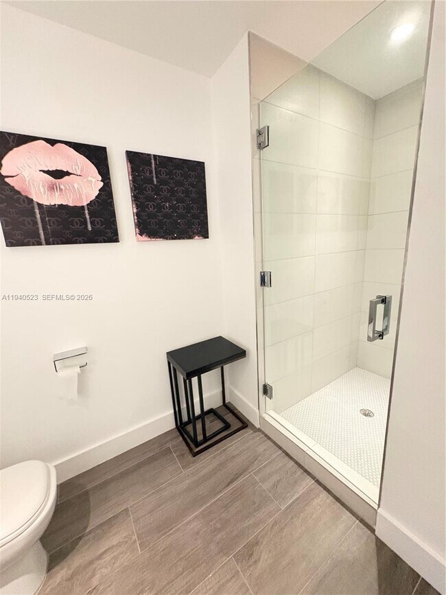 Building Photo - 2900 NE 7th Ave