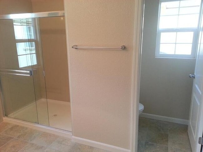 Building Photo - Beautiful 3 bedroom 2.5 bathroom home for rent in Lincoln!