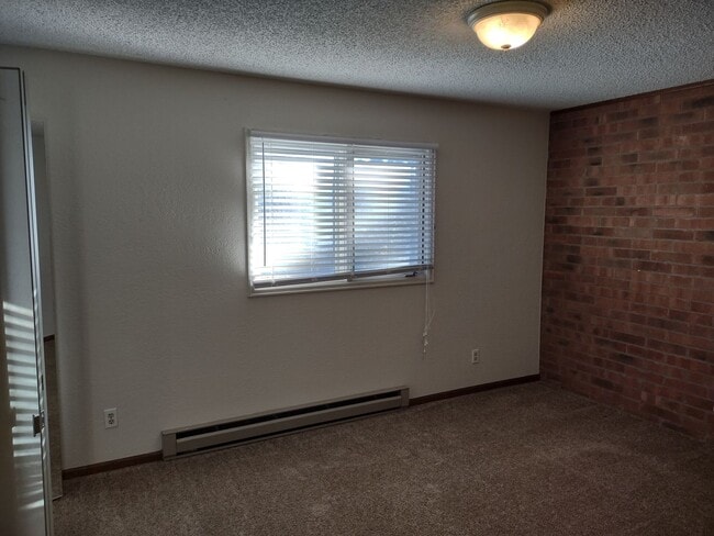 Building Photo - 2111 Chatalet Ln