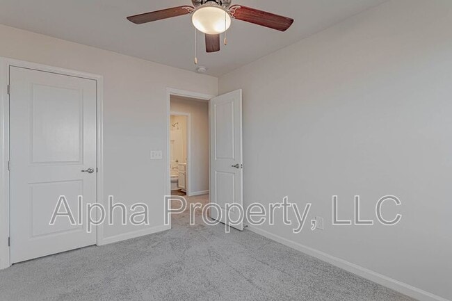 Building Photo - 522 Huntingdale Pl