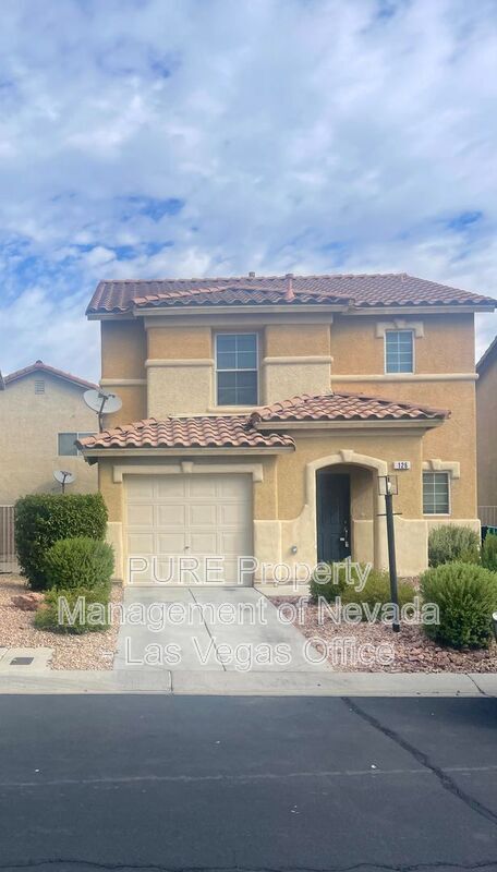 Primary Photo - 126 Solidago Ave