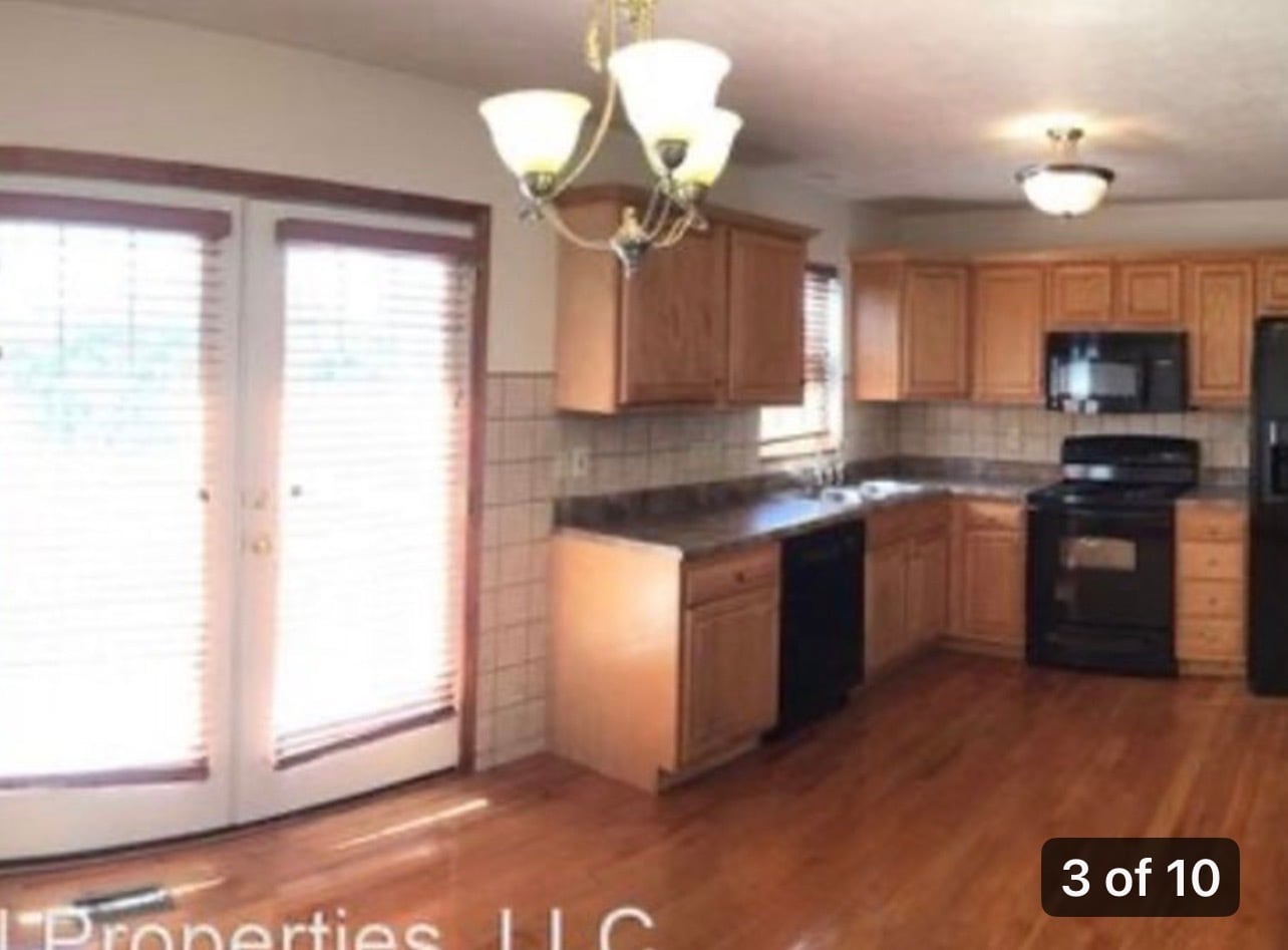 Building Photo - 753 Edmond St