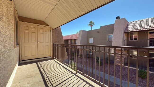 Building Photo - 4370 Sandy River Dr