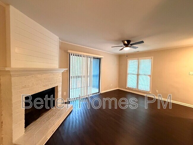 Building Photo - 4840 N New Hope Rd